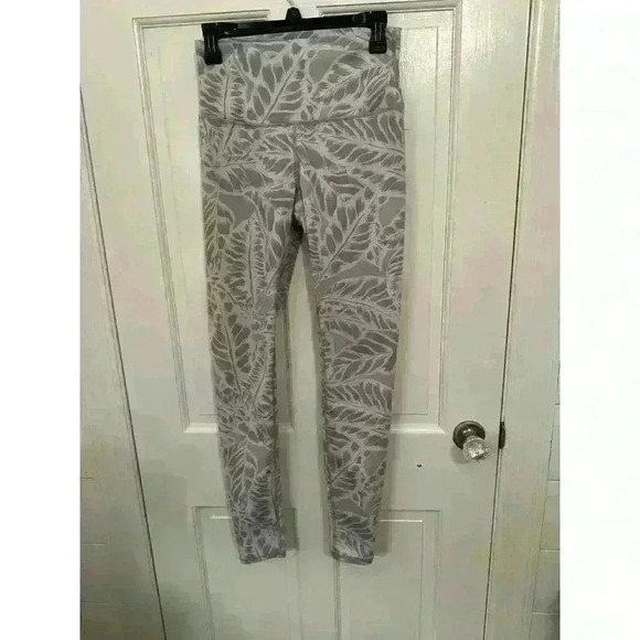 Alo Grey Palm Full Length leggings EUC size M - Picture 2 of 5